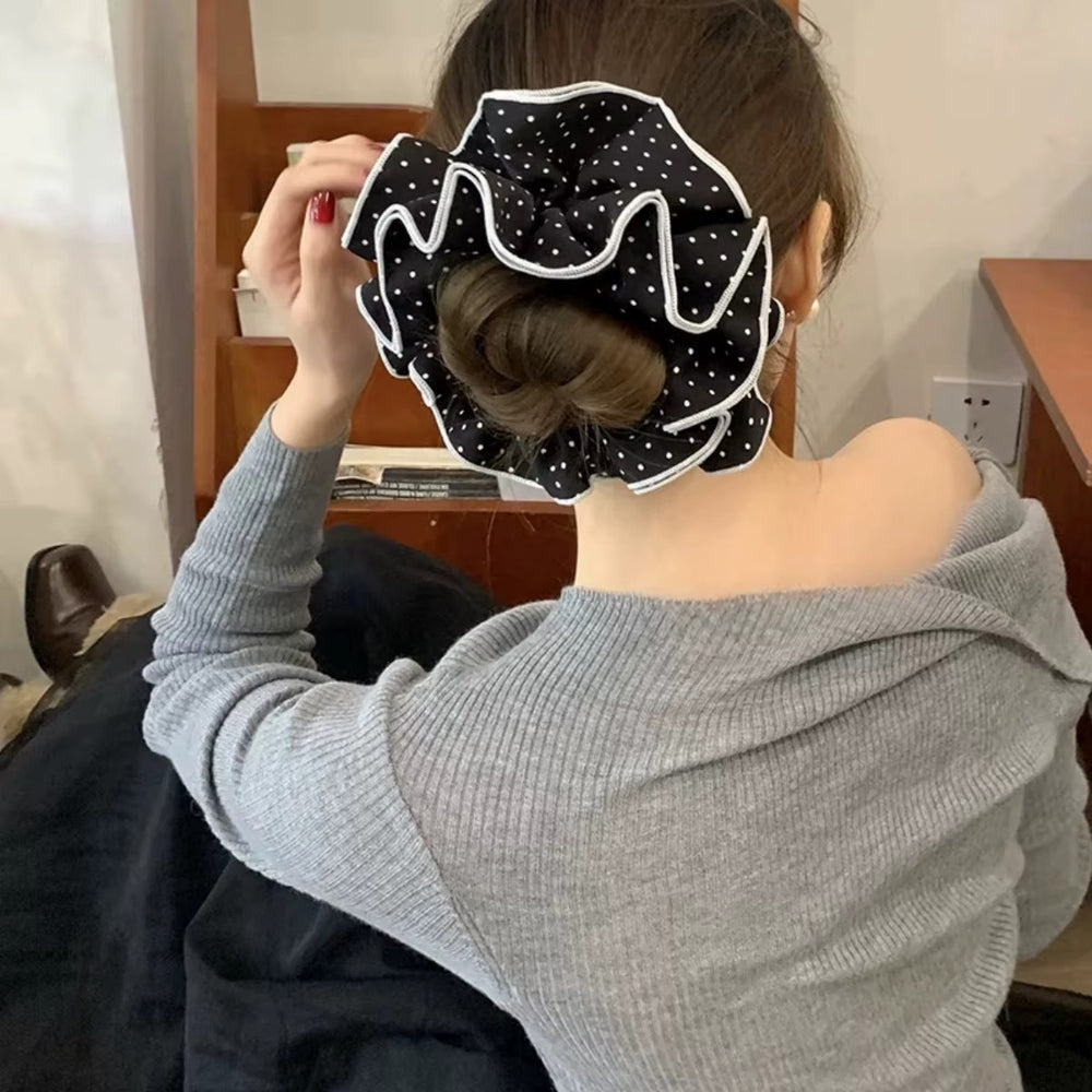Paris Polka Scrunchie – scrunchie
