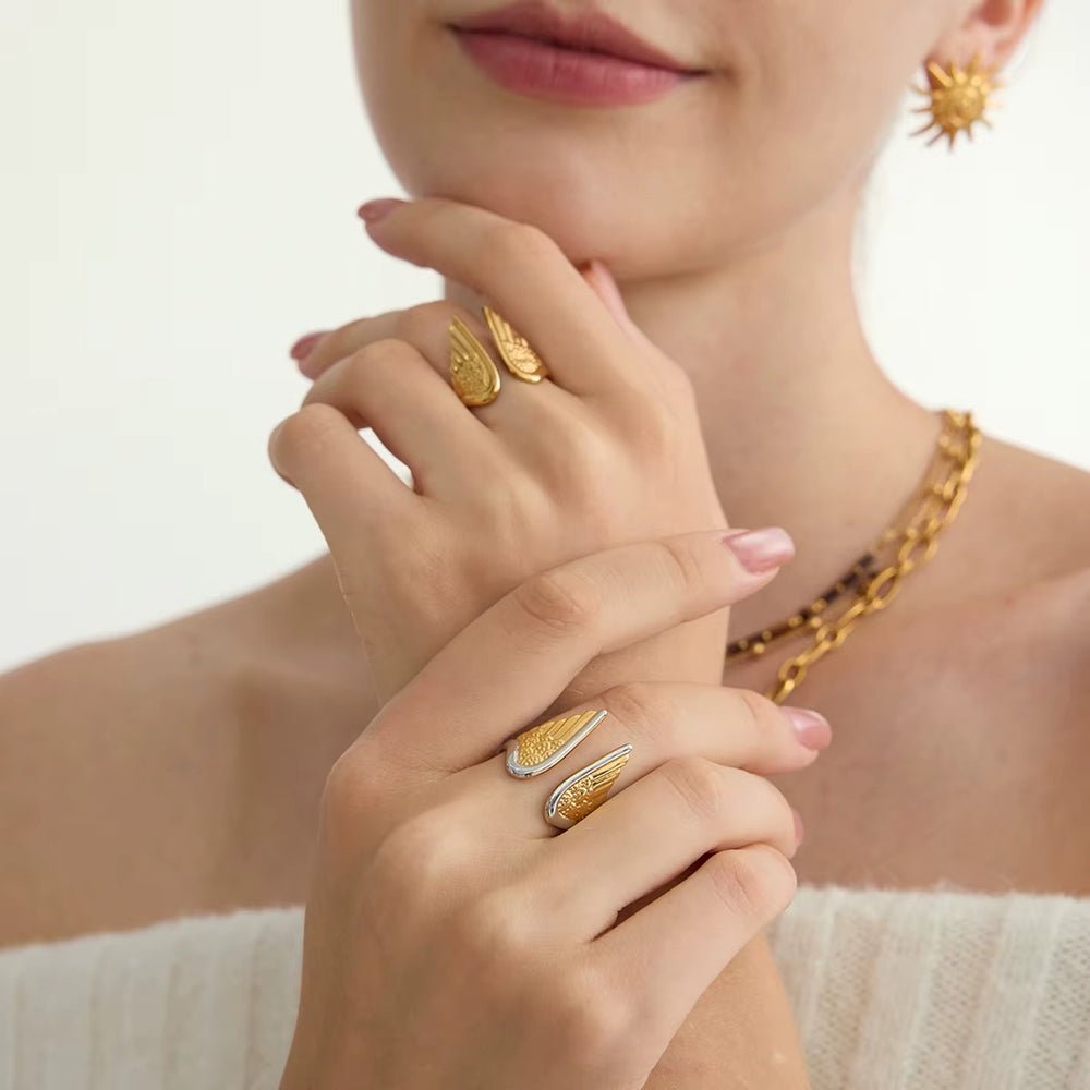 Auréa Wing Ring – adjustable ring