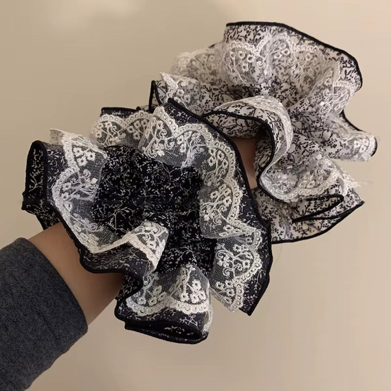 Lace Layered Jumbo Scrunchie – scrunchie