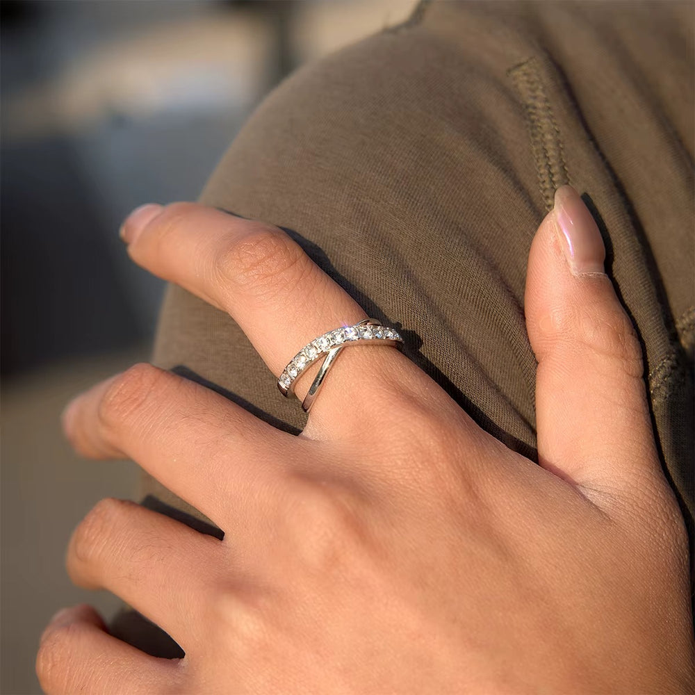 Crystal Crisscross Ring – gold ring