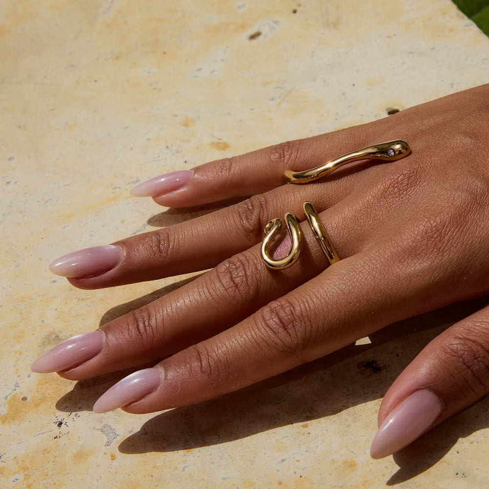 Serpentine Arc Ring – adjustable gold ring