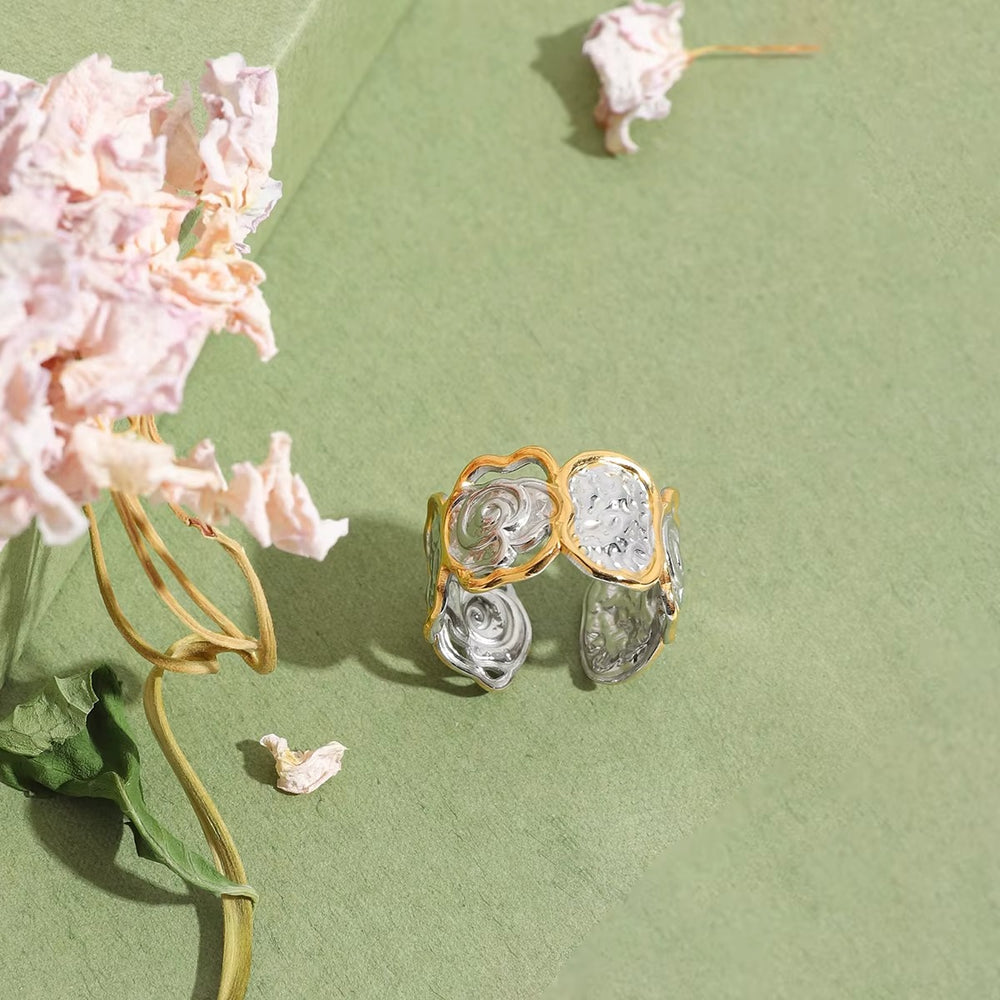 Floral Aura – adjustable ring