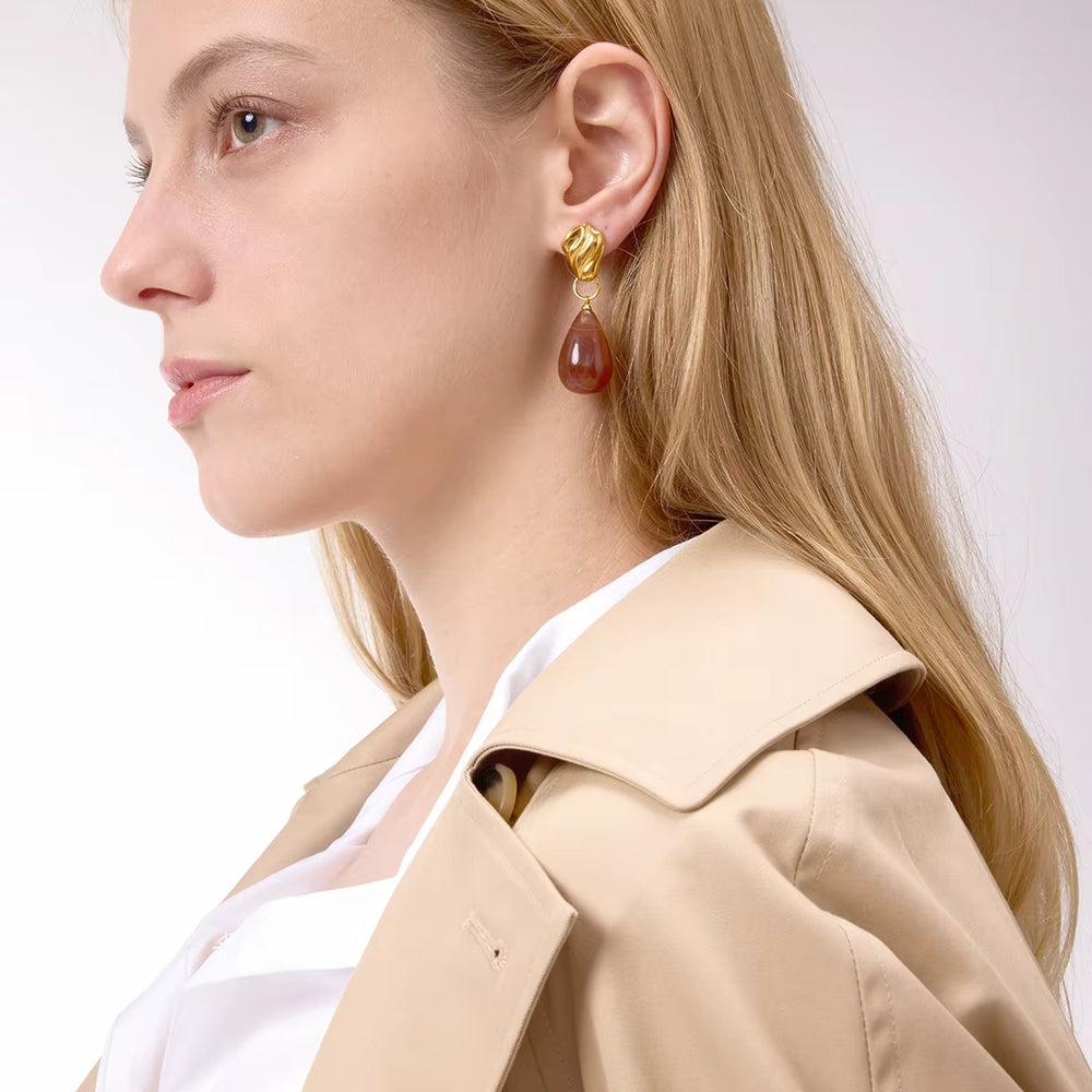 Amber Gleam Earrings – gold earrings