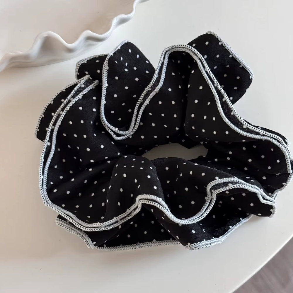 Paris Polka Scrunchie – scrunchie