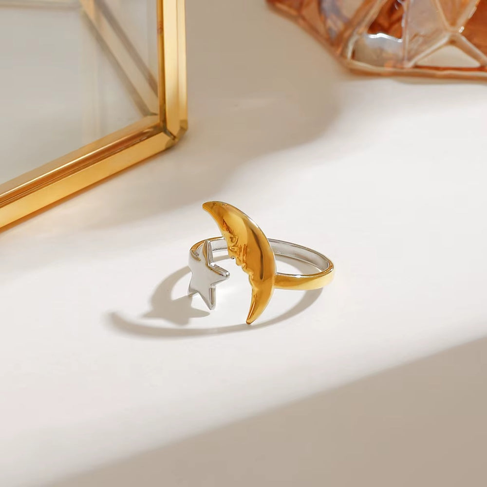 Moonbeam Star – adjustable ring