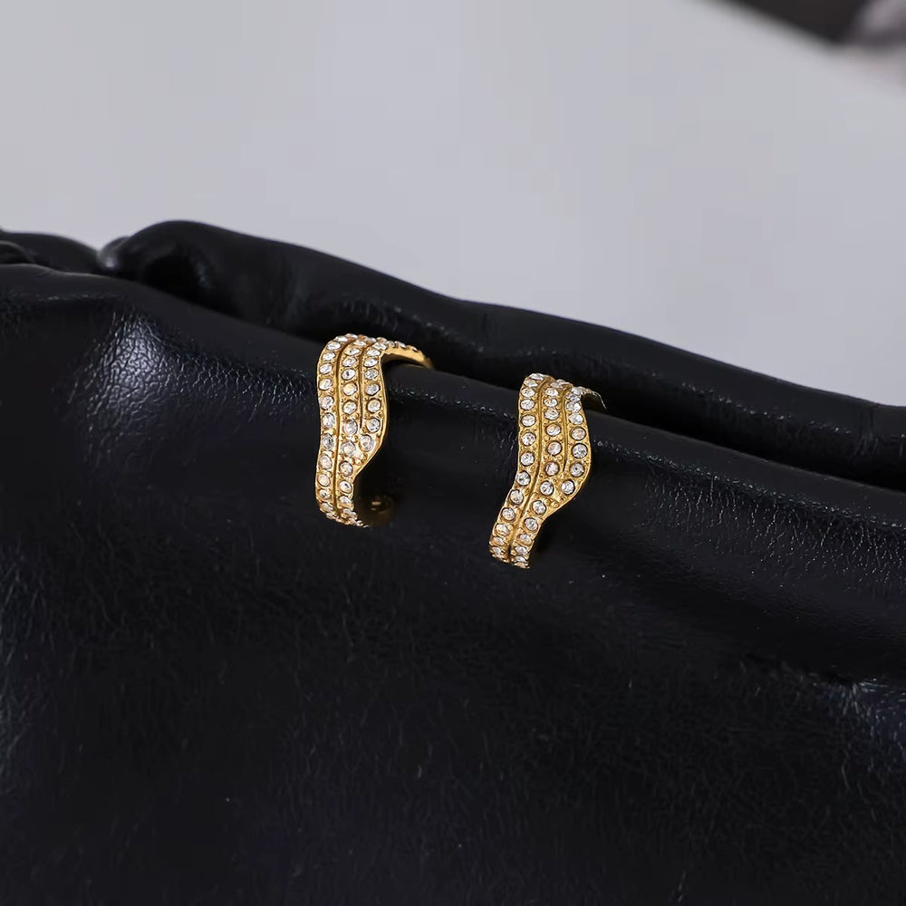 Sparkle Wave Ear Cuff – gold ear cuff