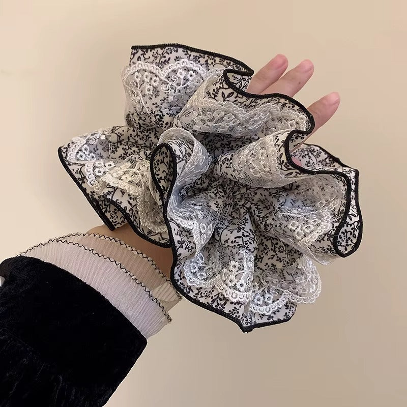Lace Layered Jumbo Scrunchie – scrunchie