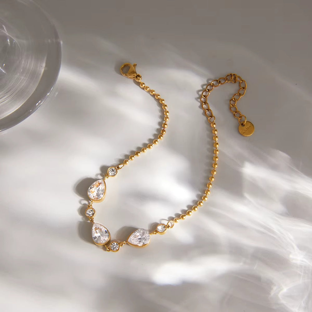 Dewdrop Sparkle Bracelet – adjustable gold bracelet