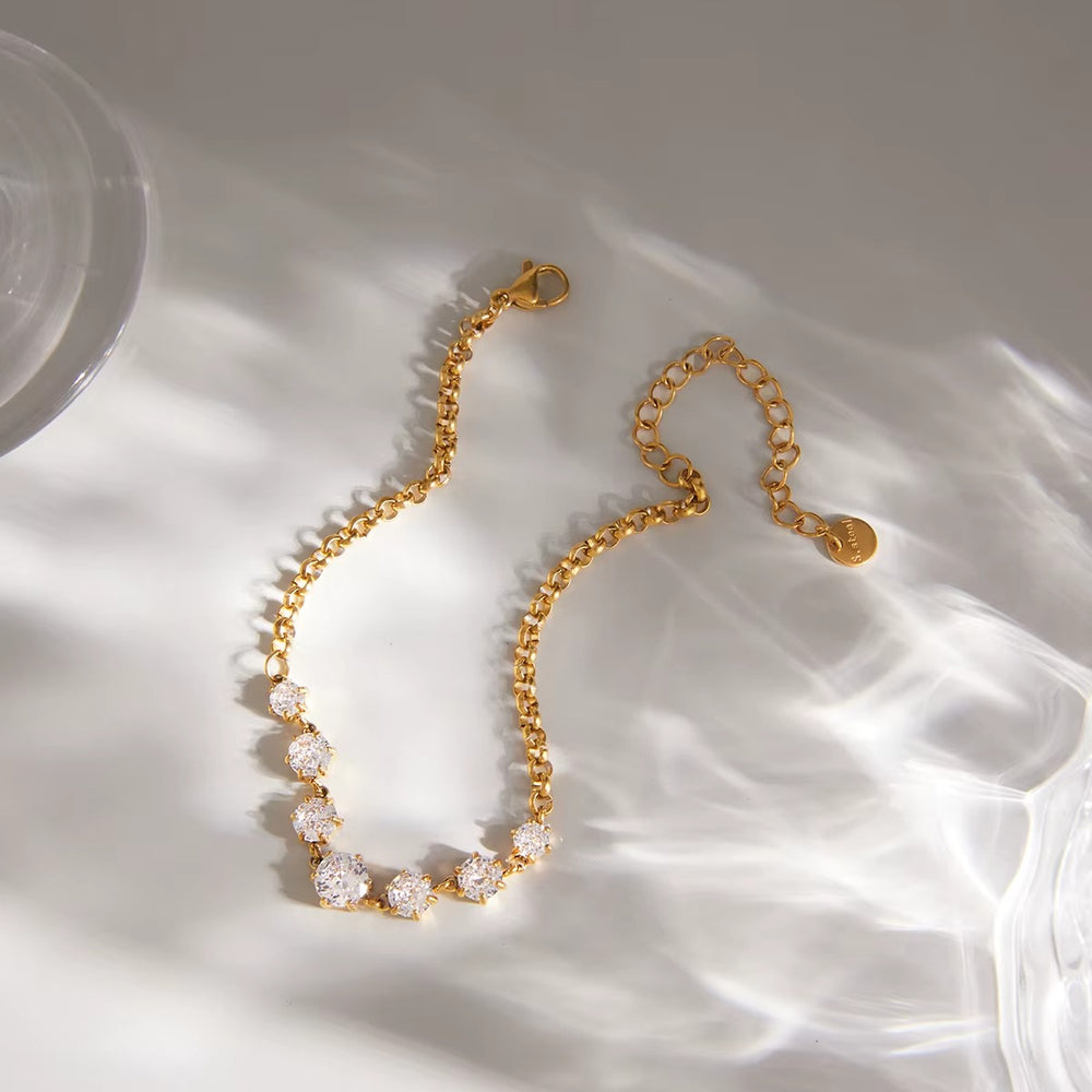 Luminous Spark Bracelet – adjustable gold bracelet