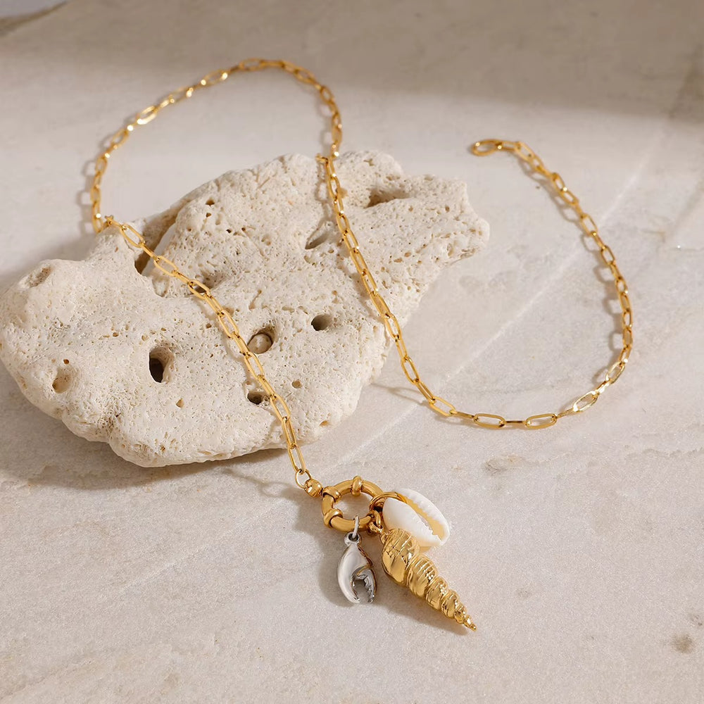 Seashell Charm Necklace – necklace