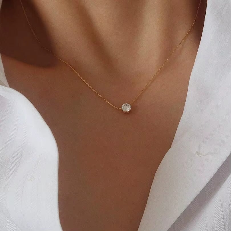 Solitaire Pendant Necklace – gold necklace with cubic zirconia stones