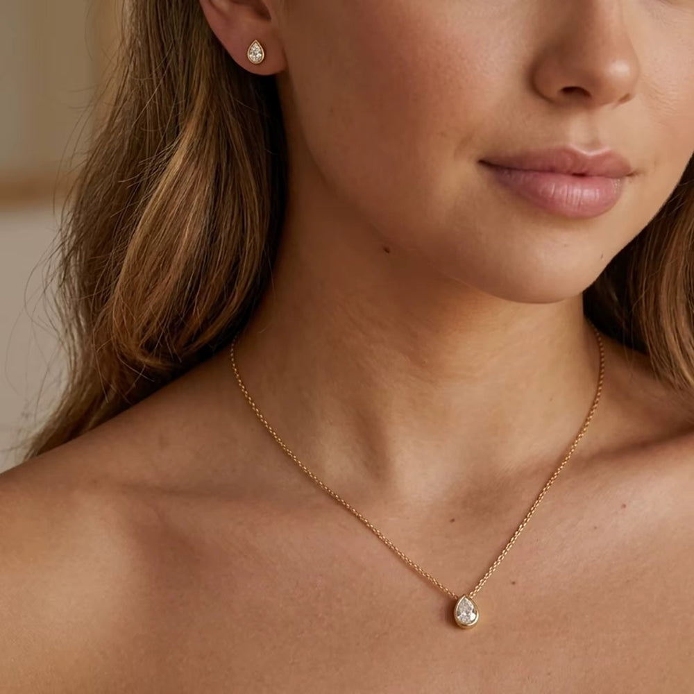 Teardrop Crystal Jewelry Set – gold jewellery set with cubic zirconia stones
