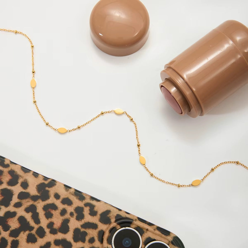 Elara Necklace – gold necklace