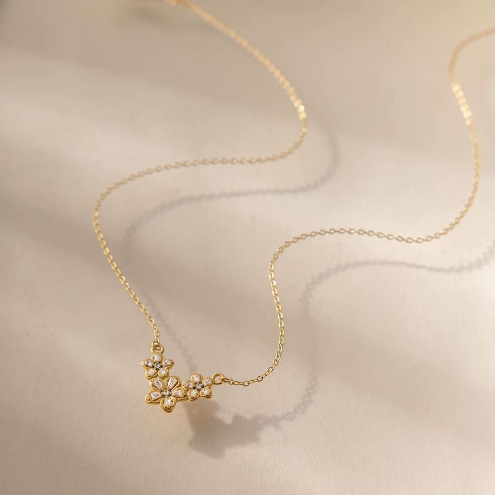 Blossom Necklace – gold necklace with cubic zirconia stones