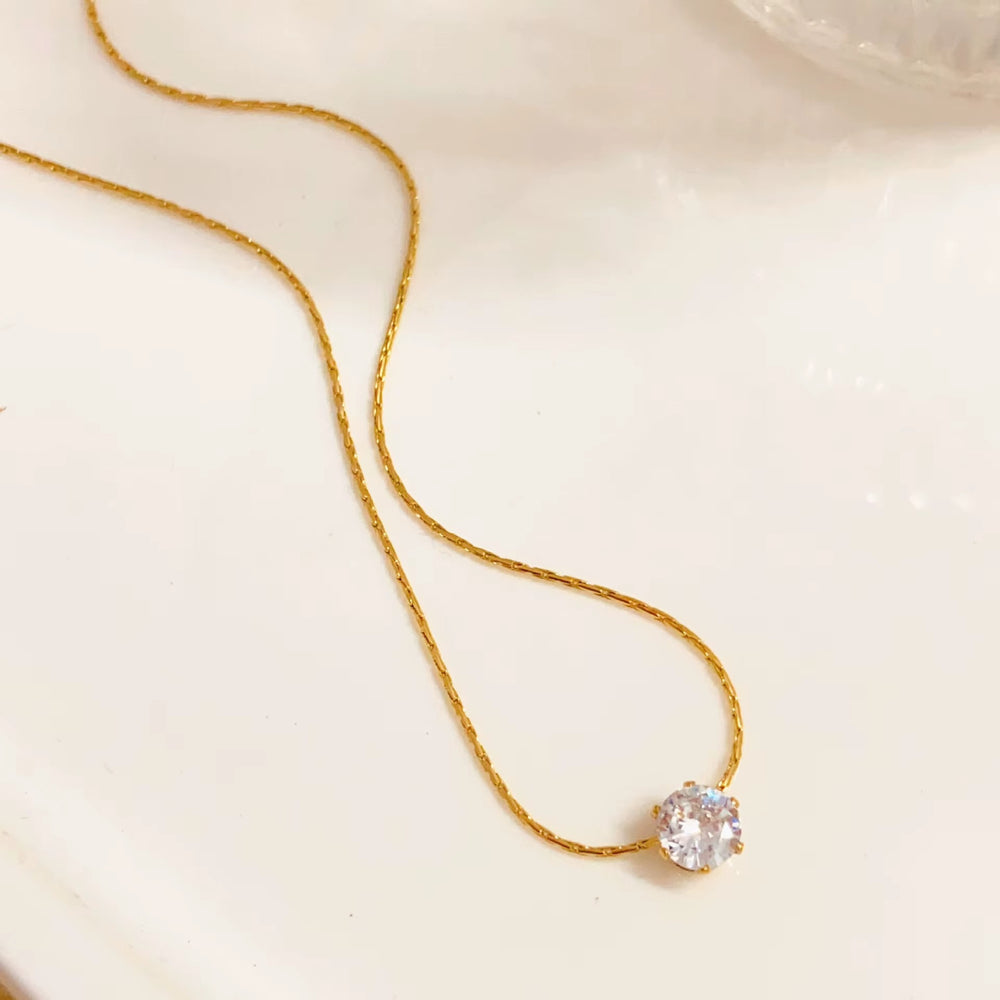 Solitaire Pendant Necklace – gold necklace with cubic zirconia stones