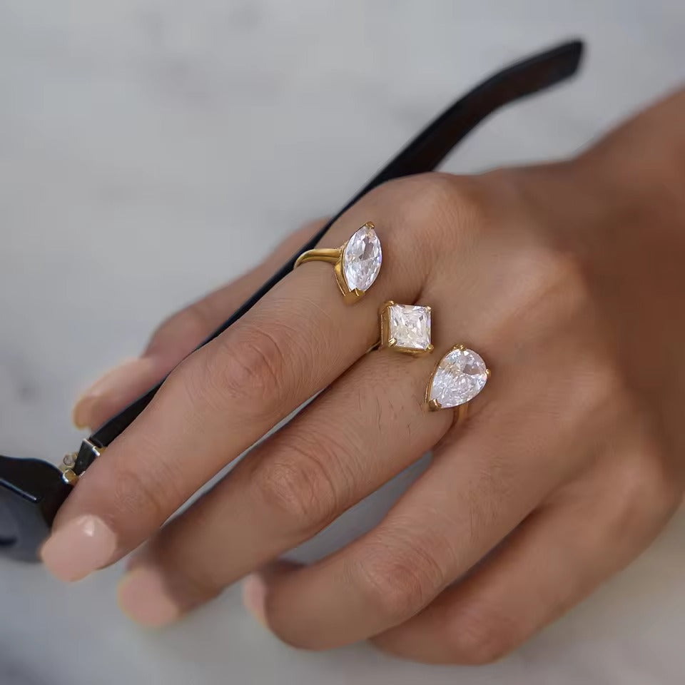 Two-Finger Statement Ring – gold ring with cubic zirconia stones