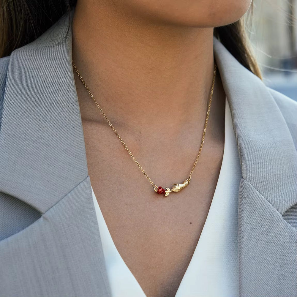 Hold On Rose Necklace – gold necklace