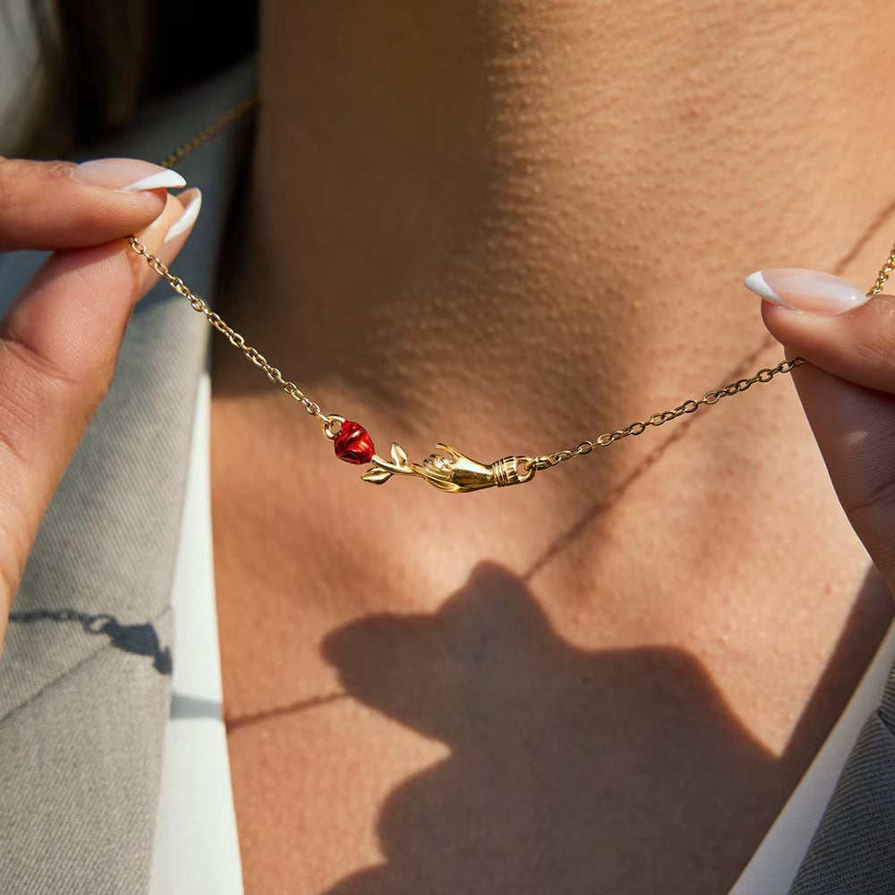 Hold On Rose Necklace – gold necklace