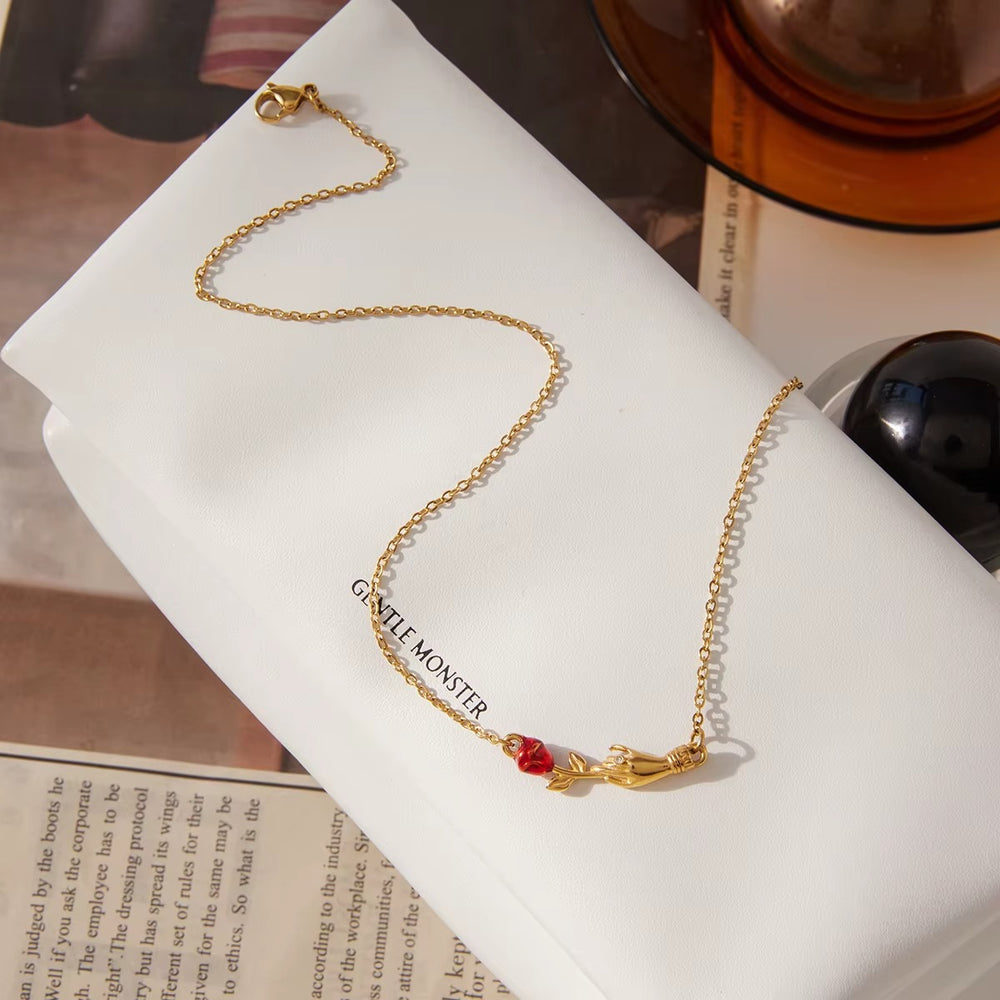 Hold On Rose Necklace – gold necklace