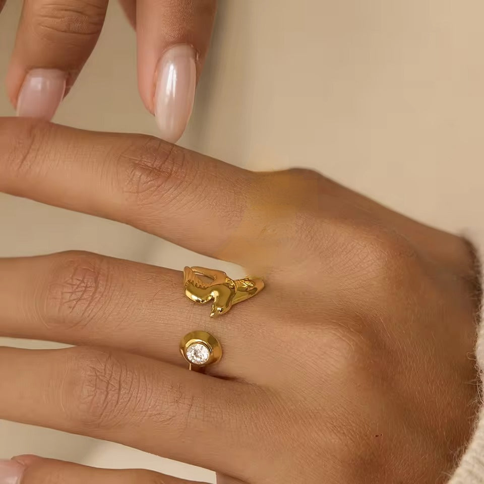 Winged Spark Ring – adjustable gold ring